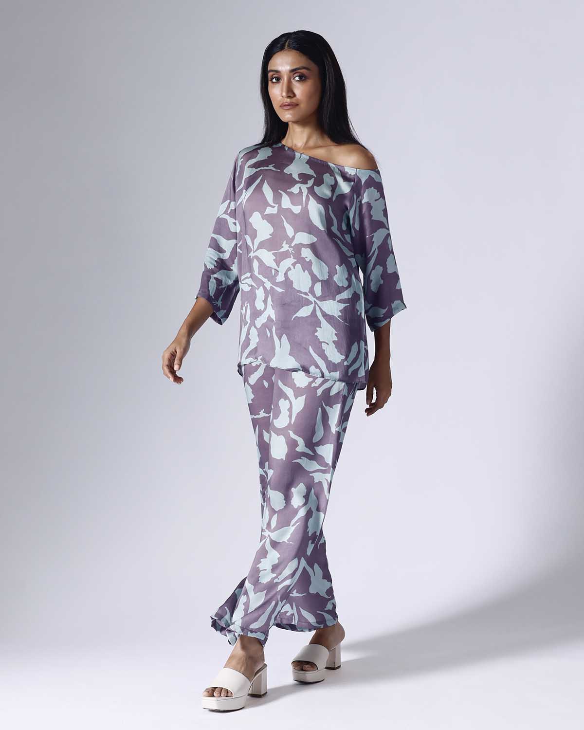 FOLIAGE DROP SHOULDER COORD SET