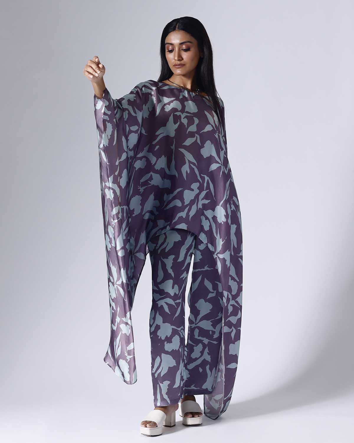 FOLIAGE PONCHO SET